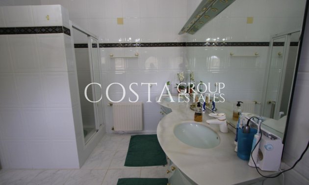 Resale - Villa -
Calpe - la Canuta