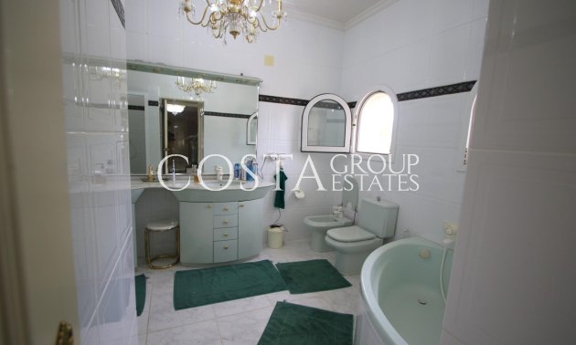 Resale - Villa -
Calpe - la Canuta