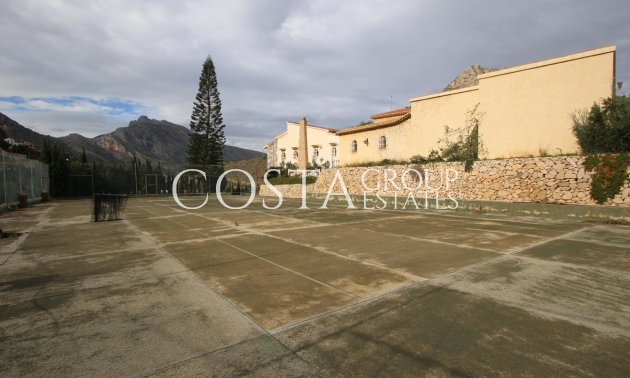 Resale - Villa -
Calpe - la Canuta