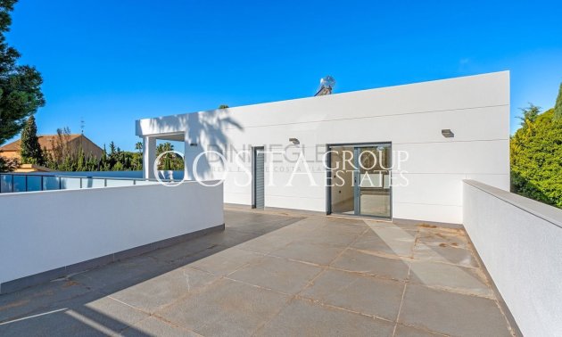 Herverkoop - Villa -
Orihuela Costa - Campoamor