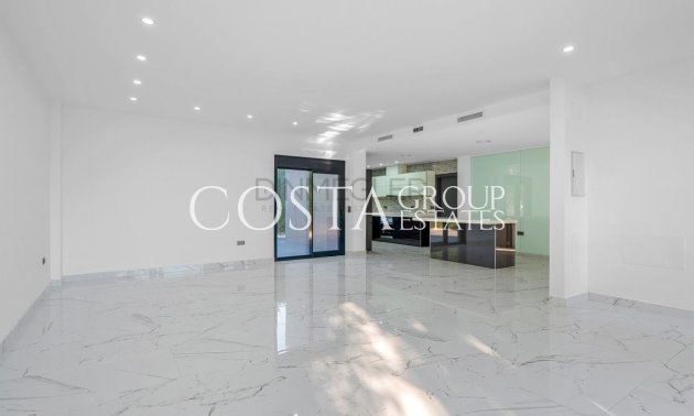 Herverkoop - Villa -
Orihuela Costa - Campoamor