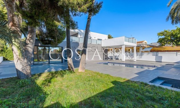 Herverkoop - Villa -
Orihuela Costa - Campoamor