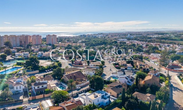 Herverkoop - Villa -
Orihuela Costa - Campoamor