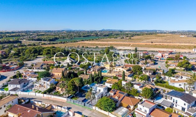 Herverkoop - Villa -
Orihuela Costa - Campoamor