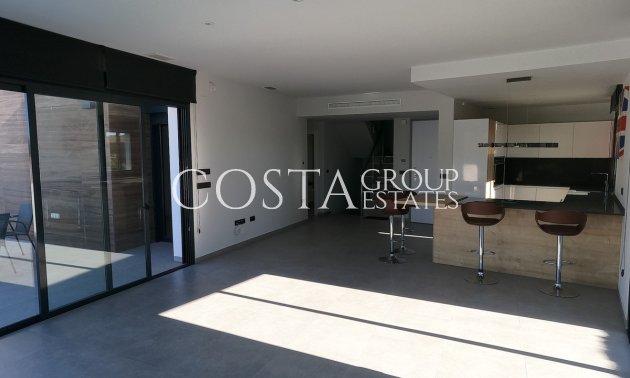 Resale - Villa -
Algorfa - La Finca Golf