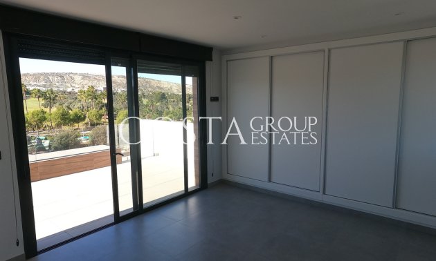 Resale - Villa -
Algorfa - La Finca Golf