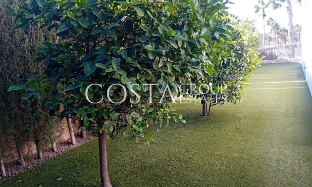 Resale - Villa -
Algorfa - La Finca Golf