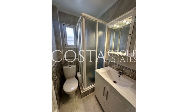 Revente - Villa -
Torrevieja