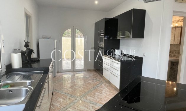 Odsprzedaż - Willa -
Calpe - Calpe Centro