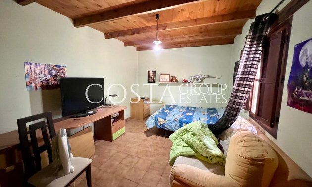 Herverkoop - Villa -
Pinoso - Pinoso Centro