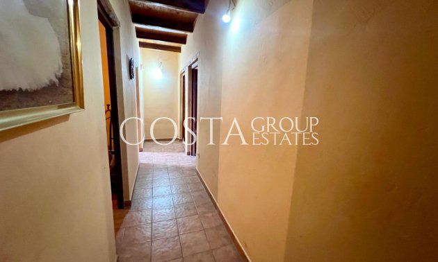 Herverkoop - Villa -
Pinoso - Pinoso Centro