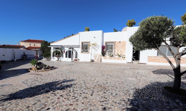 Herverkoop - Villa -
Rojales - Ciudad Quesada