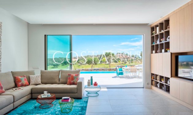 Revente - Villa -
Orihuela Costa - Las Colinas Golf