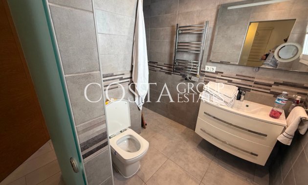 Wiederverkauf - Villa -
Orihuela Costa - Villamartin