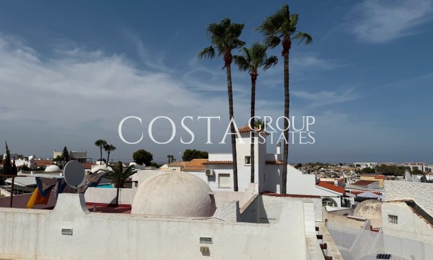 Wiederverkauf - Villa -
Orihuela Costa - Villamartin