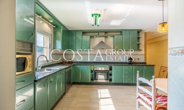 Resale - Villa -
Torrevieja - El Chaparral