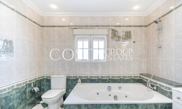 Resale - Villa -
Torrevieja - El Chaparral