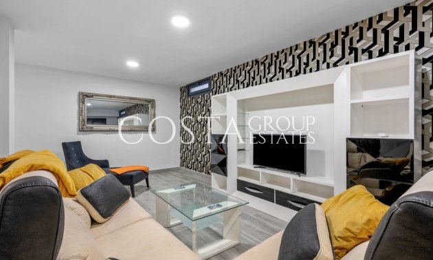 Wiederverkauf - Villa -
Orihuela Costa