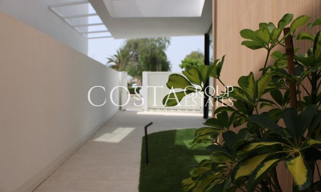 Nowy budynek - Willa -
Pilar de la Horadada - Torre De La Horadada