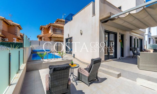 Odsprzedaż - Willa -
Torrevieja