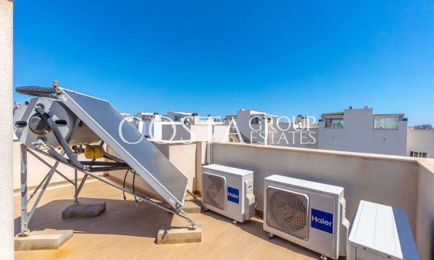 Odsprzedaż - Willa -
Torrevieja