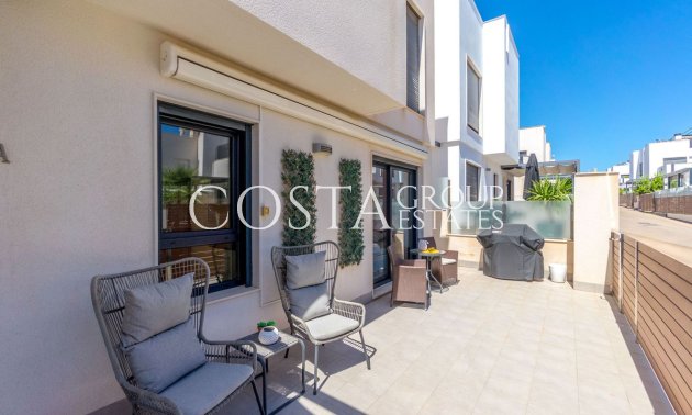 Odsprzedaż - Willa -
Torrevieja