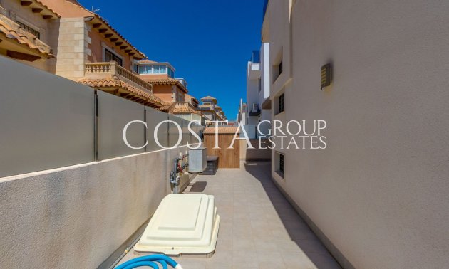 Odsprzedaż - Willa -
Torrevieja