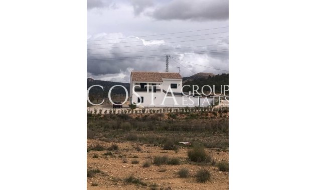 Revente - Villa -
Pinoso - Pinoso Centro