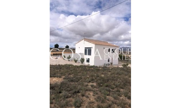 Revente - Villa -
Pinoso - Pinoso Centro