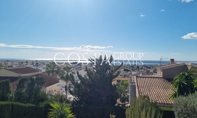 Herverkoop - Villa -
Rojales - Ciudad Quesada