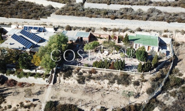 Odsprzedaż - Willa -
Crevillente - Crevillent - Crevillente - Crevillent Centro