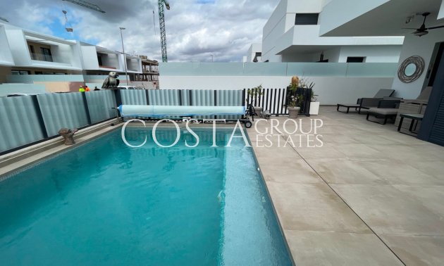 Revente - Villa -
Dolores - Dolores Centro