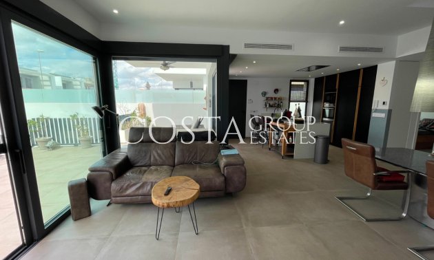 Revente - Villa -
Dolores - Dolores Centro