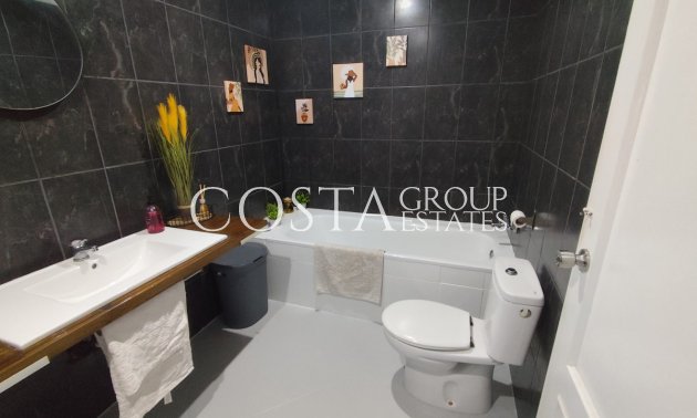 Wiederverkauf - Villa -
San Miguel de Salinas - San Miguel de Salinas Centro