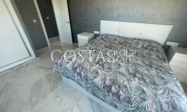 Resale - Villa -
Torrevieja - La Mata