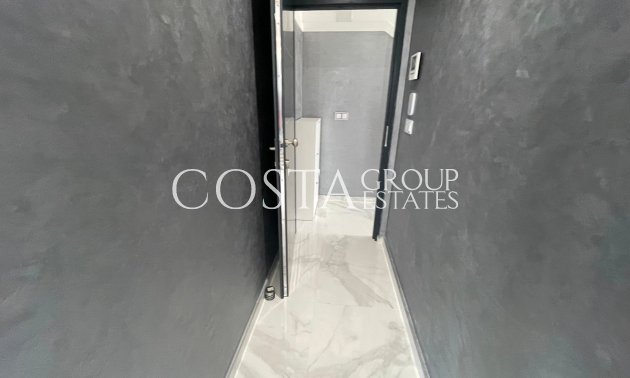 Resale - Villa -
Torrevieja - La Mata