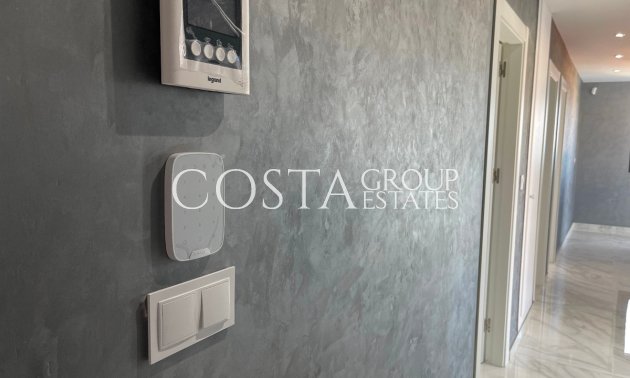 Resale - Villa -
Torrevieja - La Mata