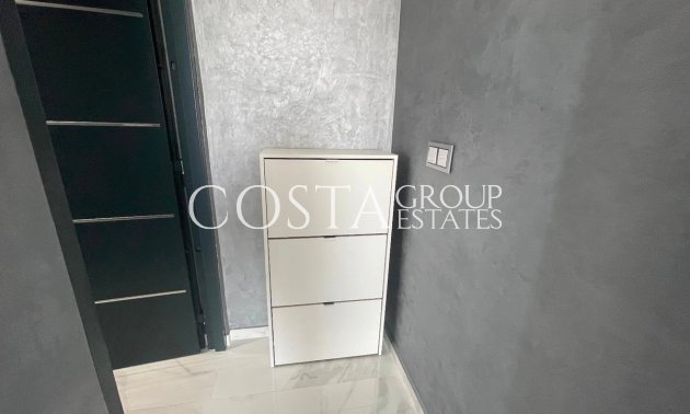 Resale - Villa -
Torrevieja - La Mata