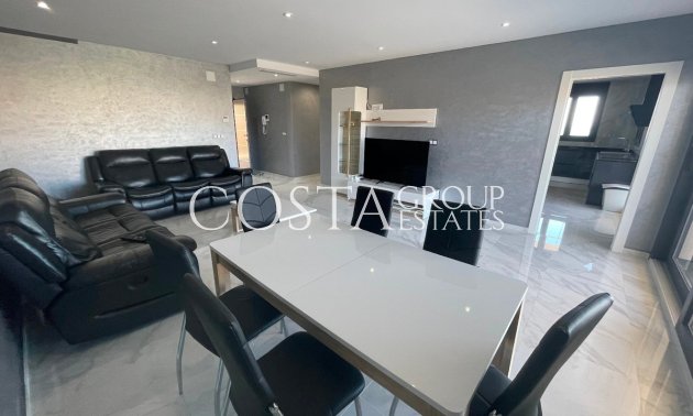 Resale - Villa -
Torrevieja - La Mata