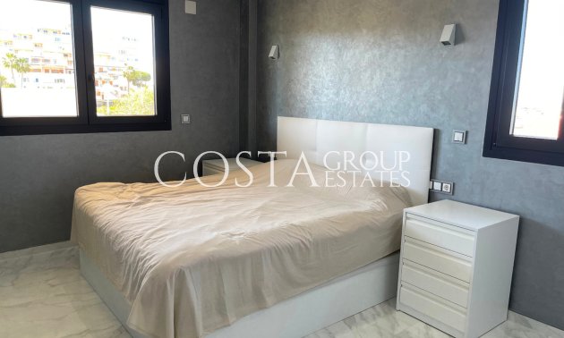 Resale - Villa -
Torrevieja - La Mata
