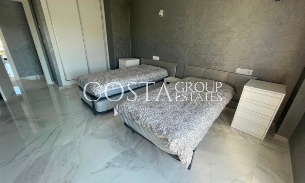 Resale - Villa -
Torrevieja - La Mata