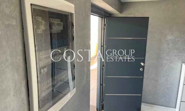 Resale - Villa -
Torrevieja - La Mata