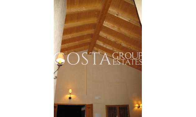 Odsprzedaż - Willa -
Benferri