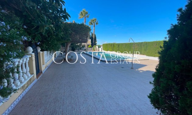 Herverkoop - Villa -
Guardamar del Segura - Guardamar del Segura Centro