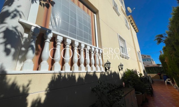 Herverkoop - Villa -
Guardamar del Segura - Guardamar del Segura Centro