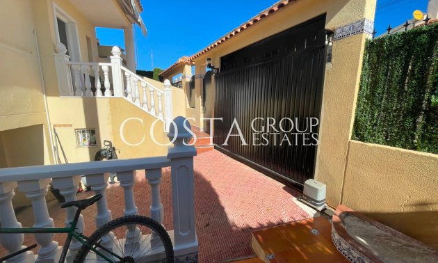 Herverkoop - Villa -
Guardamar del Segura - Guardamar del Segura Centro