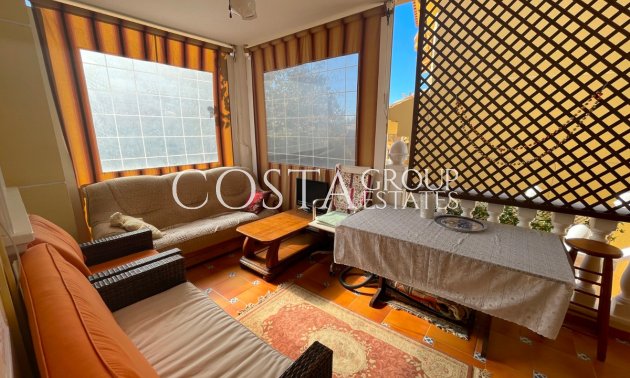 Herverkoop - Villa -
Guardamar del Segura - Guardamar del Segura Centro