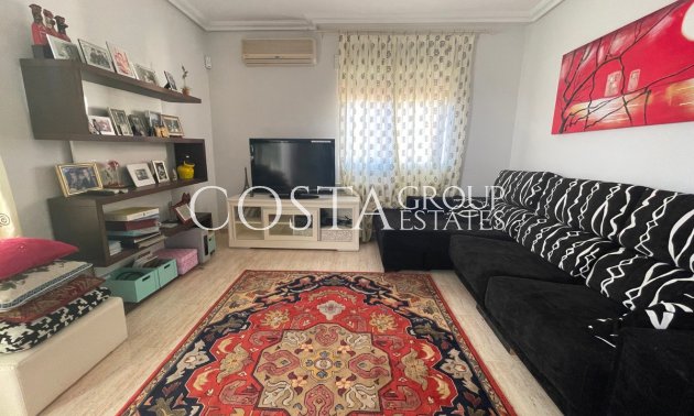 Herverkoop - Villa -
Guardamar del Segura - Guardamar del Segura Centro