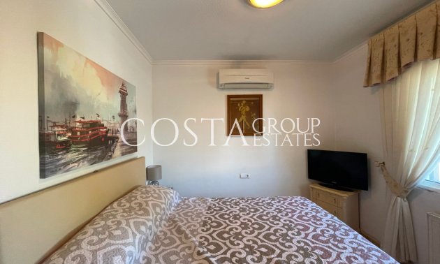 Odsprzedaż - Willa -
Catral - Catral Centro