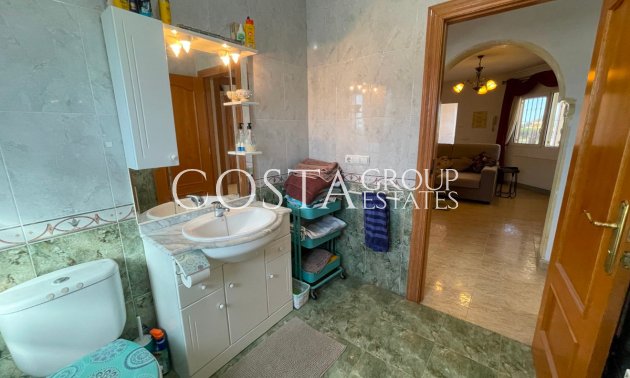 Odsprzedaż - Willa -
Catral - Catral Centro